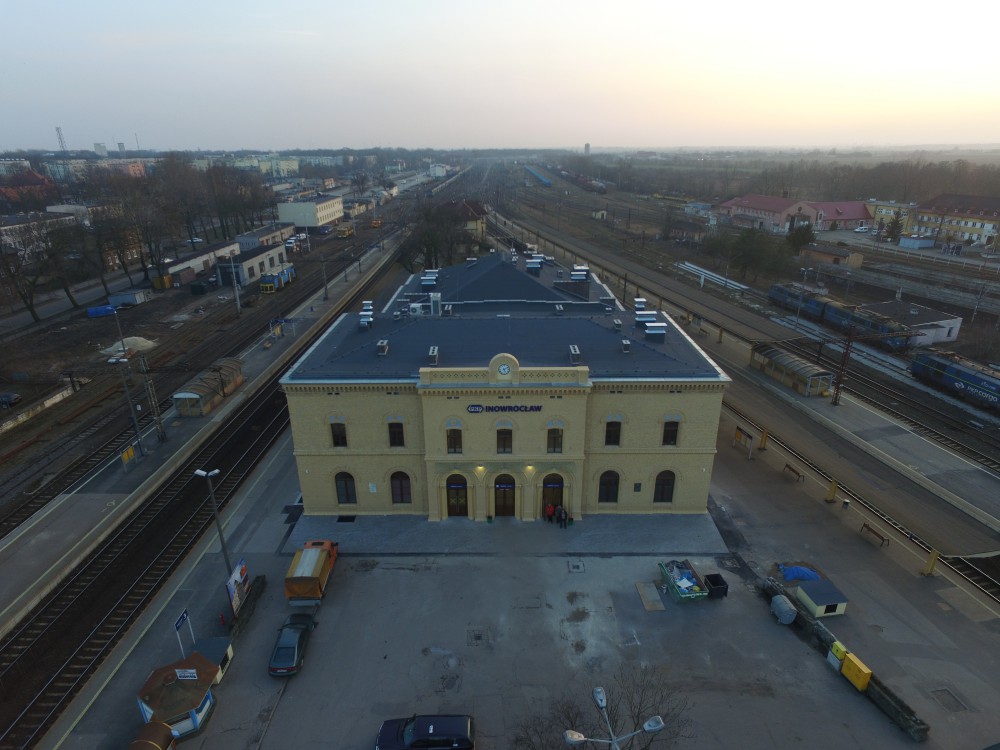 Dworzec PKP w Inowrocławiu tuż po remoncie. Fot, FilmSky.pl